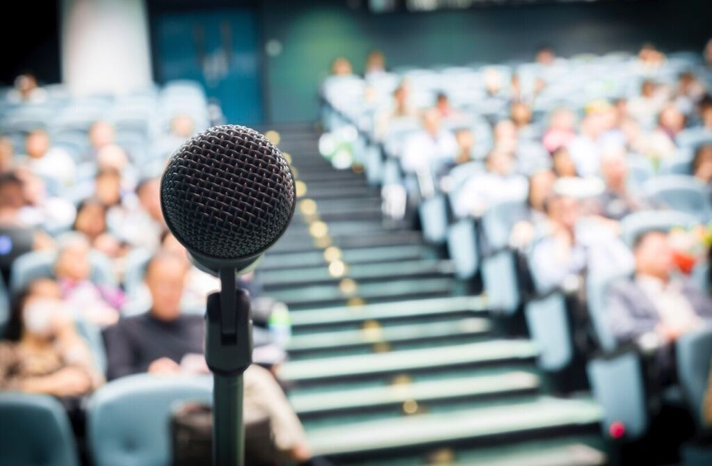 What the Speaking Industry Will Look Like in 2019